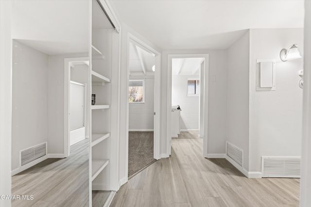 5121 W M-4, Lancaster, CA 93536