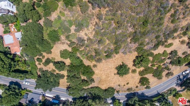 2250 Benedict Canyon Drive, Beverly Hills, CA 90210