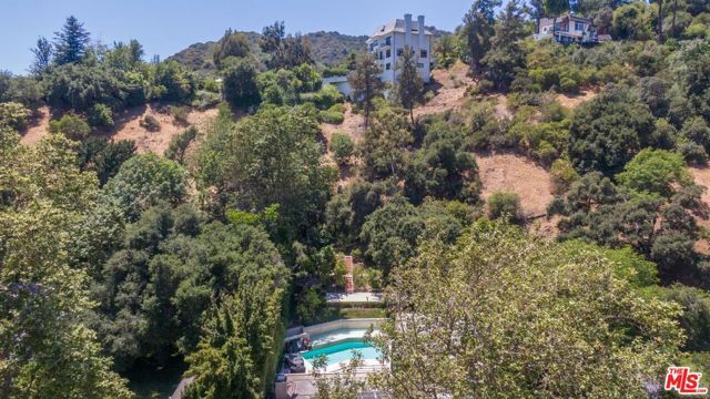 2250 Benedict Canyon Drive, Beverly Hills, CA 90210