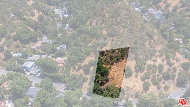 2250 Benedict Canyon Drive, Beverly Hills, CA 90210