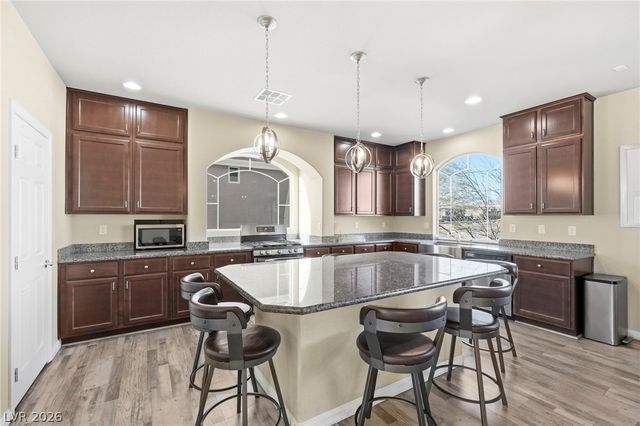 8565 Silver Coast Street, Las Vegas, NV 89139