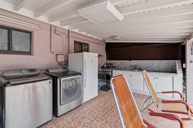 6160 W 14th Avenue, Hialeah, FL 33012