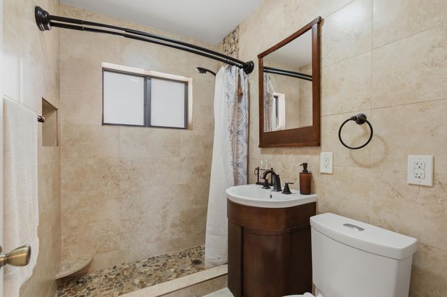 6160 W 14th Avenue, Hialeah, FL 33012
