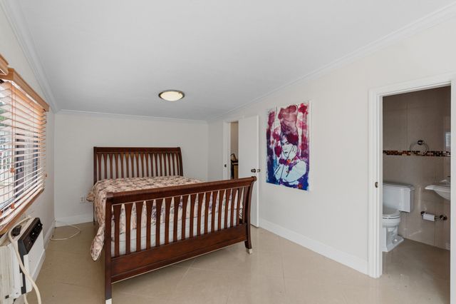 6160 W 14th Avenue, Hialeah, FL 33012