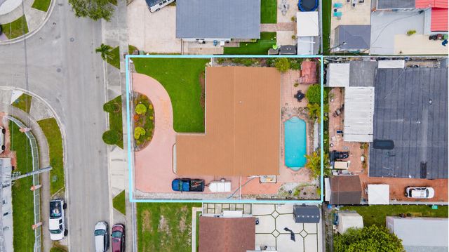 6160 W 14th Avenue, Hialeah, FL 33012