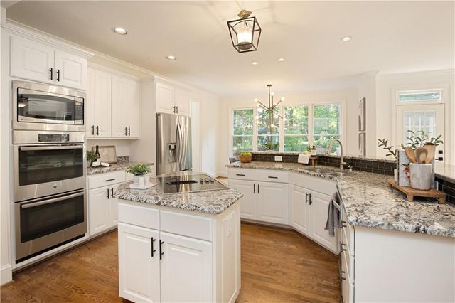 10425 Cranchester Way, Alpharetta, GA 30022