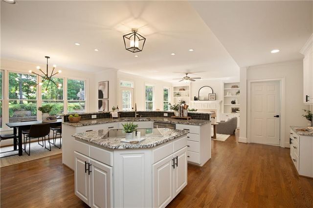 10425 Cranchester Way, Alpharetta, GA 30022