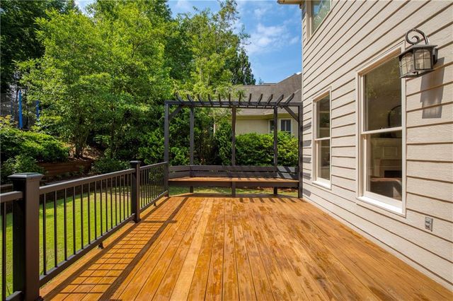 10425 Cranchester Way, Alpharetta, GA 30022