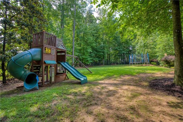 10425 Cranchester Way, Alpharetta, GA 30022