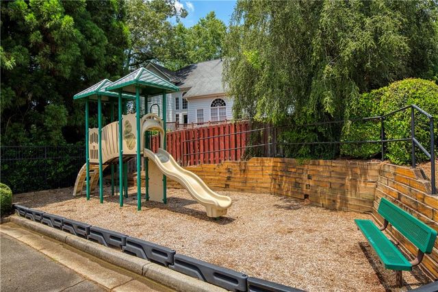 10425 Cranchester Way, Alpharetta, GA 30022