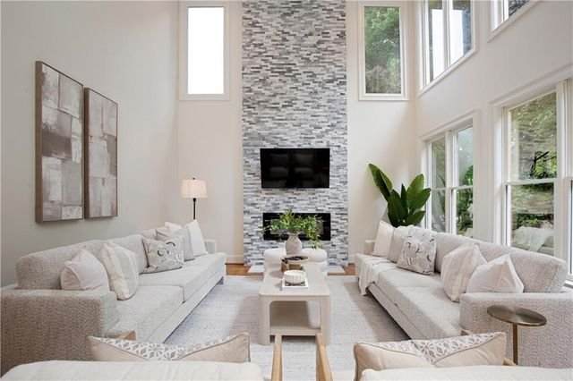 10425 Cranchester Way, Alpharetta, GA 30022
