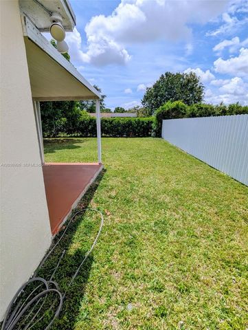11934 SW 181st St, Miami, FL 33177