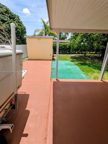 11934 SW 181st St, Miami, FL 33177