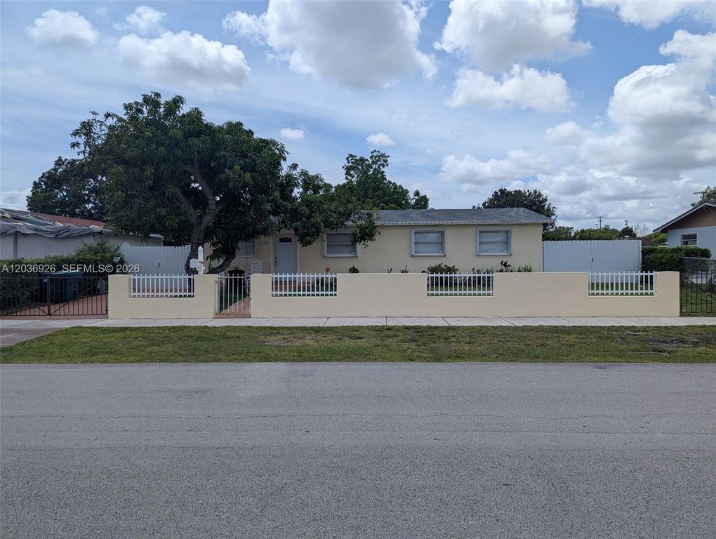 11934 SW 181st St, Miami, FL 33177