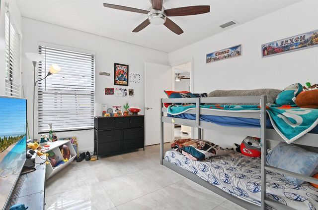 4383 Willow Pond Circle, West Palm Beach, FL 33417