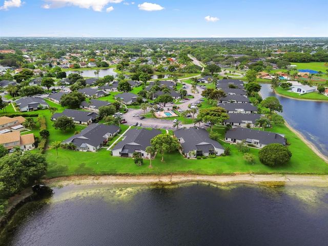 4383 Willow Pond Circle, West Palm Beach, FL 33417