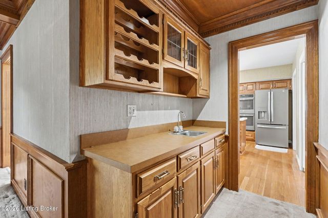 1109 Colonel Anderson Pkwy, Louisville, KY 40222