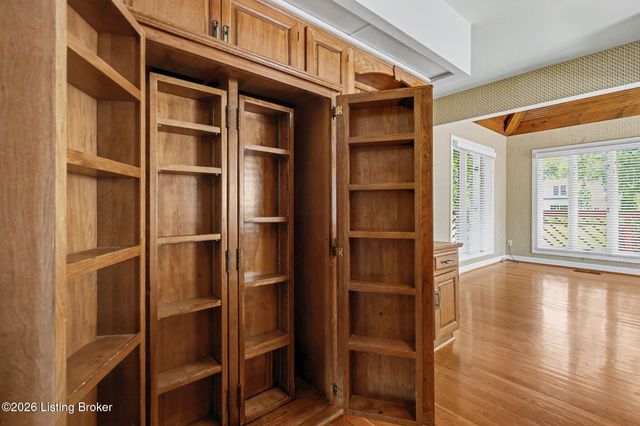 1109 Colonel Anderson Pkwy, Louisville, KY 40222