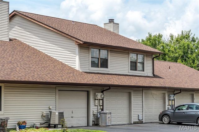 6 Rabbit Trail Drive, Washington, MO 63090