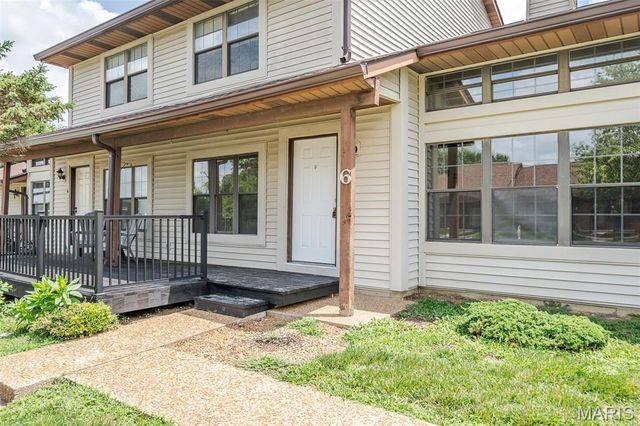 6 Rabbit Trail Drive, Washington, MO 63090