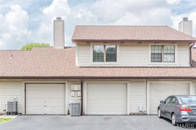 6 Rabbit Trail Drive, Washington, MO 63090