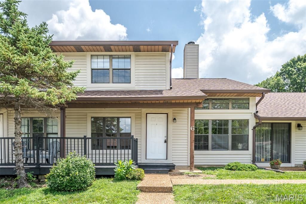6 Rabbit Trail Drive, Washington, MO 63090