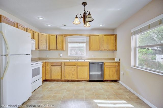 3156 Holiday Beach Drive, Avon Park, FL 33825