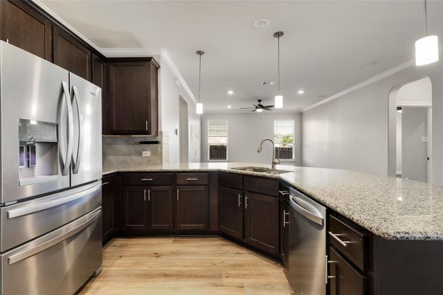 220 Rocroi DR, Georgetown, TX 78626