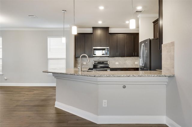 220 Rocroi DR, Georgetown, TX 78626