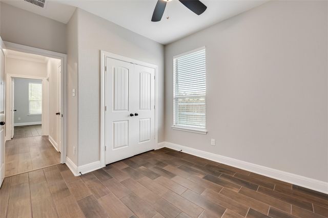 220 Rocroi DR, Georgetown, TX 78626