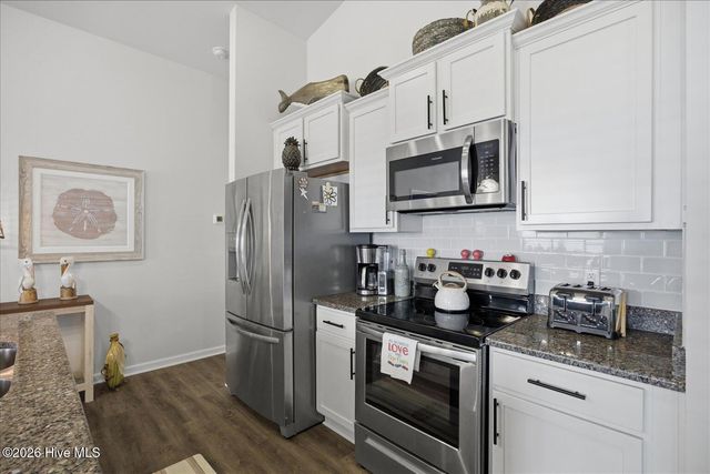 92 Calabash Lakes Boulevard, Calabash, NC 28467