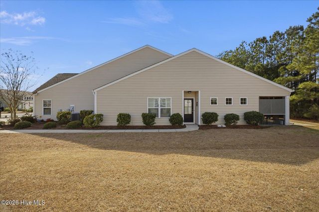 92 Calabash Lakes Boulevard, Calabash, NC 28467
