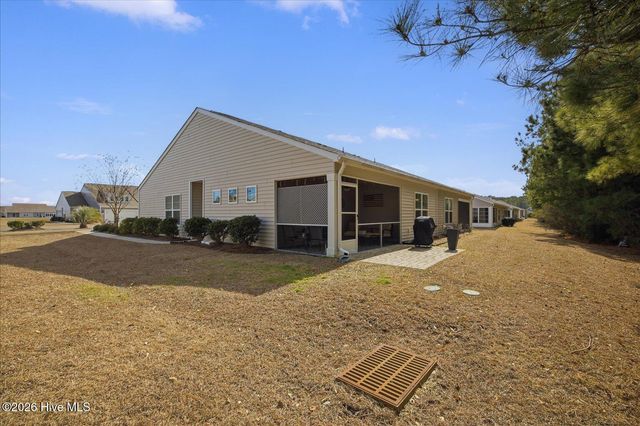 92 Calabash Lakes Boulevard, Calabash, NC 28467