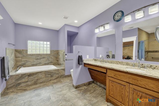 204 Falling Hills, New Braunfels, TX 78132