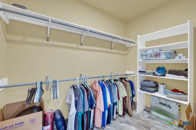 204 Falling Hills, New Braunfels, TX 78132