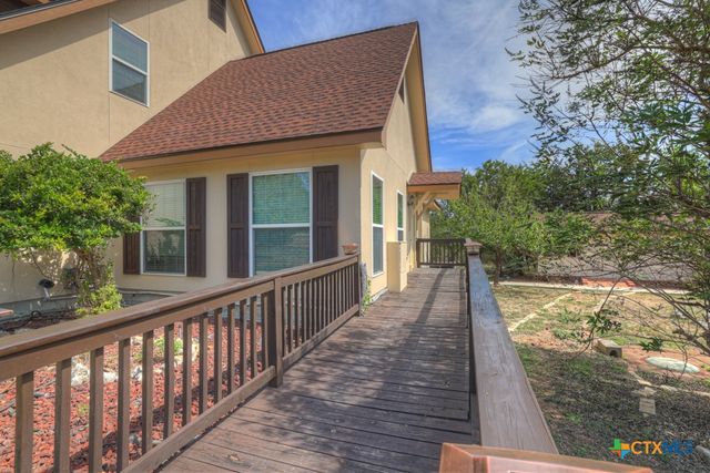 204 Falling Hills, New Braunfels, TX 78132