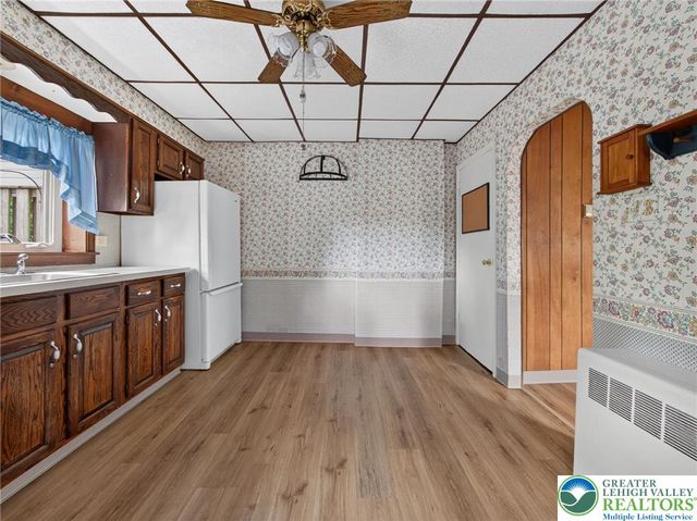 329 Delong Avenue, Emmaus Boro, PA 18049