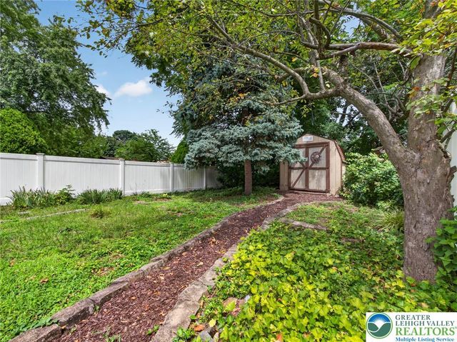 329 Delong Avenue, Emmaus Boro, PA 18049
