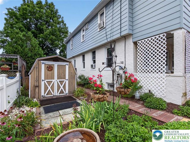 329 Delong Avenue, Emmaus Boro, PA 18049