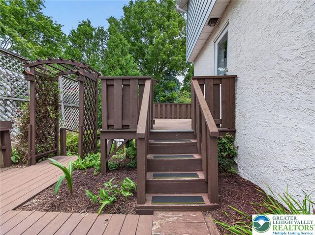 329 Delong Avenue, Emmaus Boro, PA 18049