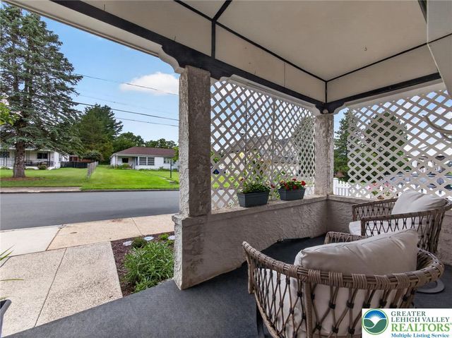 329 Delong Avenue, Emmaus Boro, PA 18049