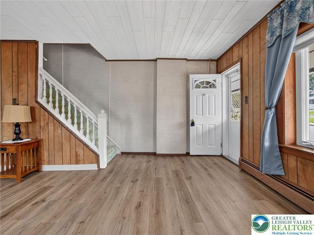 329 Delong Avenue, Emmaus Boro, PA 18049