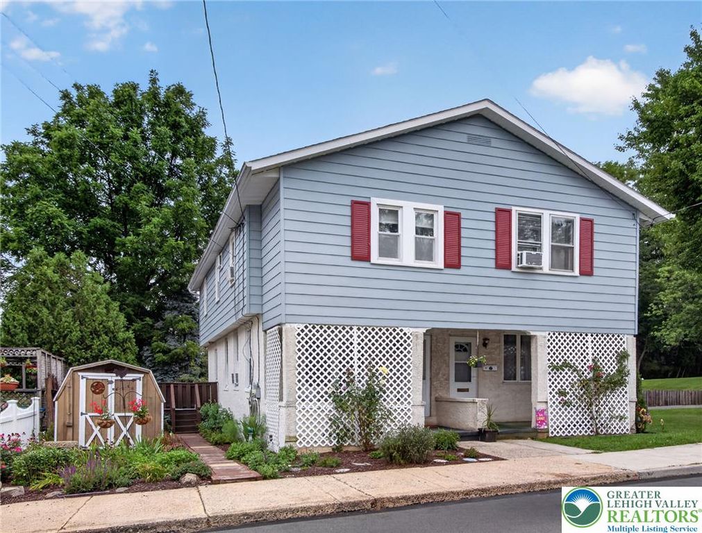 329 Delong Avenue, Emmaus Boro, PA 18049