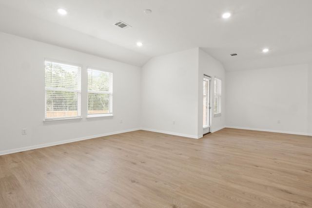 2408 N Bronc Buster WAY, Leander, TX 78641