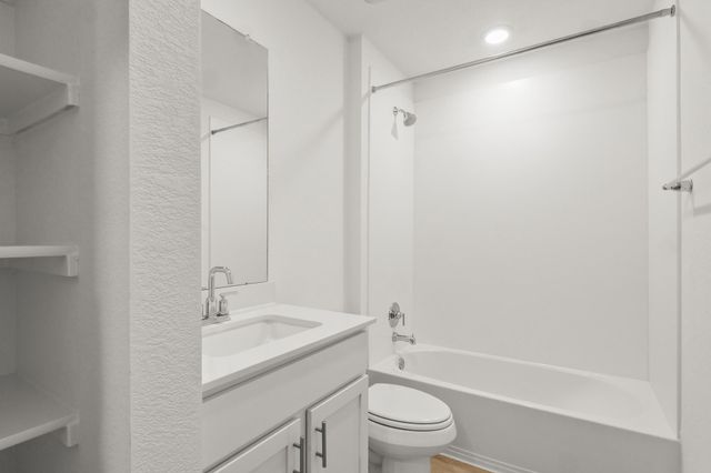 2408 N Bronc Buster WAY, Leander, TX 78641