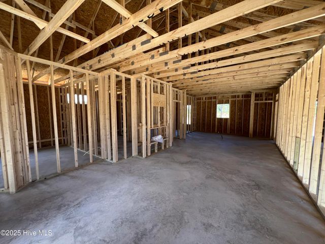 317 Creeks Edge Drive, Pikeville, NC 27863