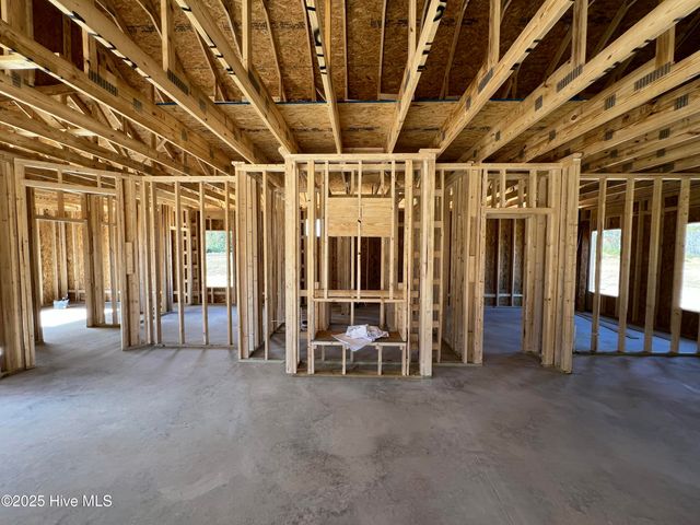 317 Creeks Edge Drive, Pikeville, NC 27863