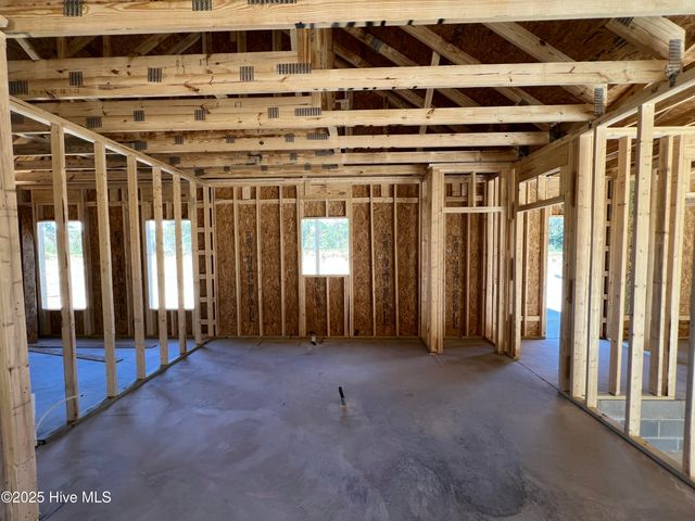 317 Creeks Edge Drive, Pikeville, NC 27863