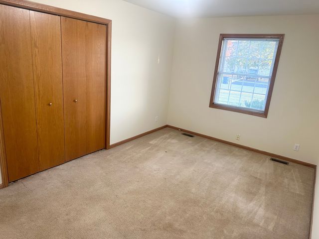 1151 Mary Court, Dekalb, IL 60115