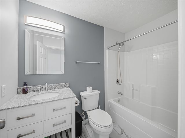 3204 Canterbury, North Fayette, PA 15126